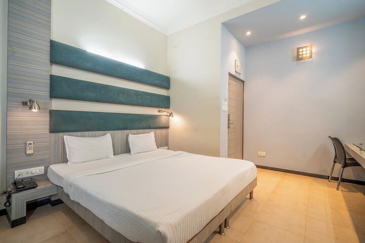 Room 20 of 167