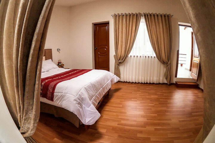 Room 8 of 182