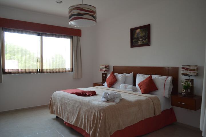 Room 10 of 80