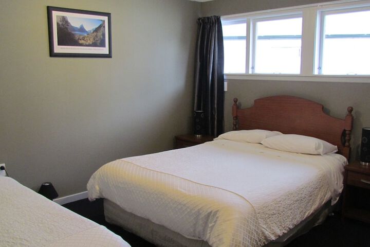 Room 17 of 74