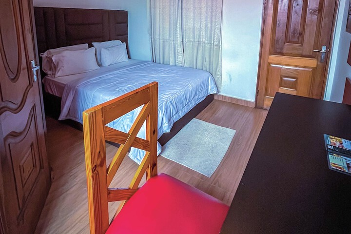 Room 5 of 24