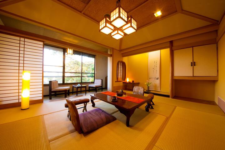 Room 5 of 38