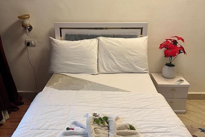 Room 7 of 43