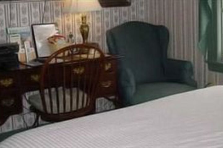 Room 22 of 27