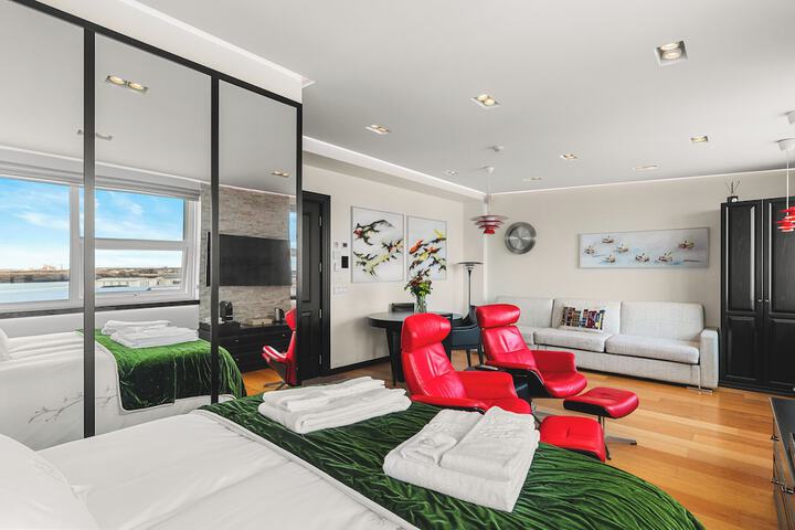 Room 14 of 113