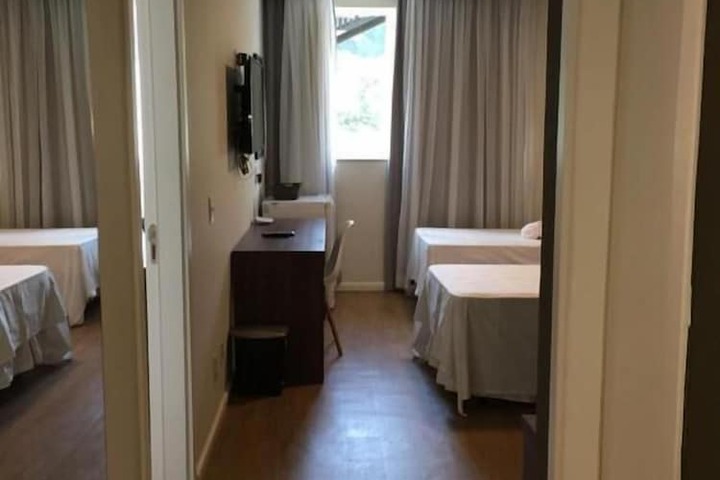 Room 7 of 42