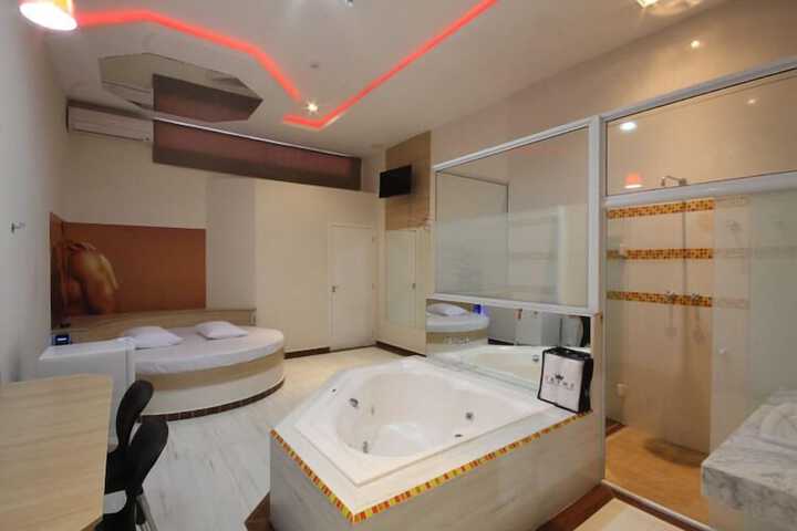 Room 7 of 29