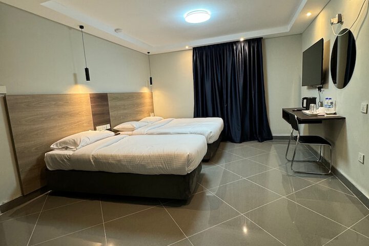 Room 5 of 22