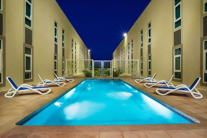 Pool 33 of 54