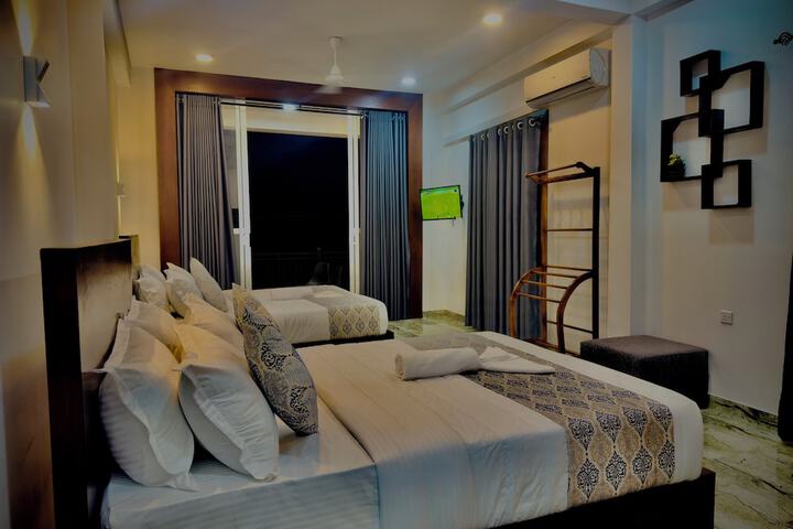 Room 11 of 44