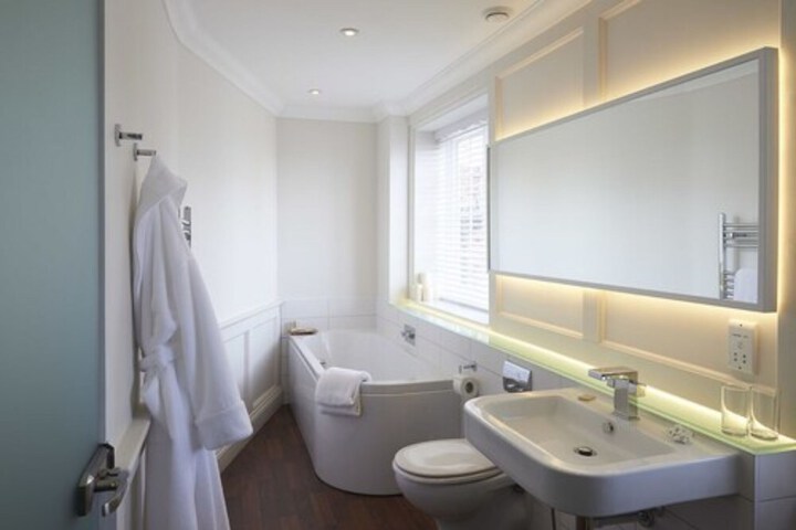 Room 45 of 73