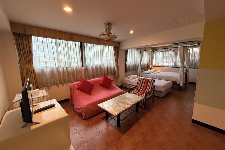Room 36 of 65
