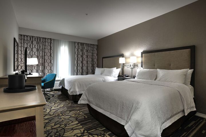 2 Queen Beds Hearing Accessible (2 of 6)