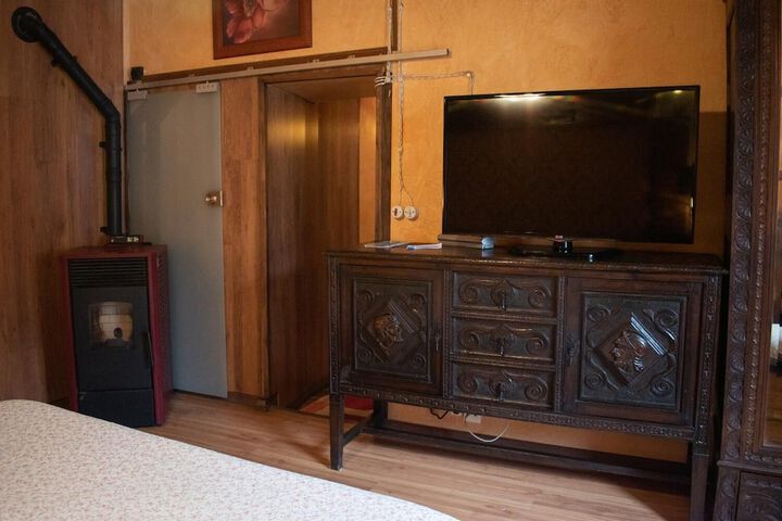 Room 5 of 51