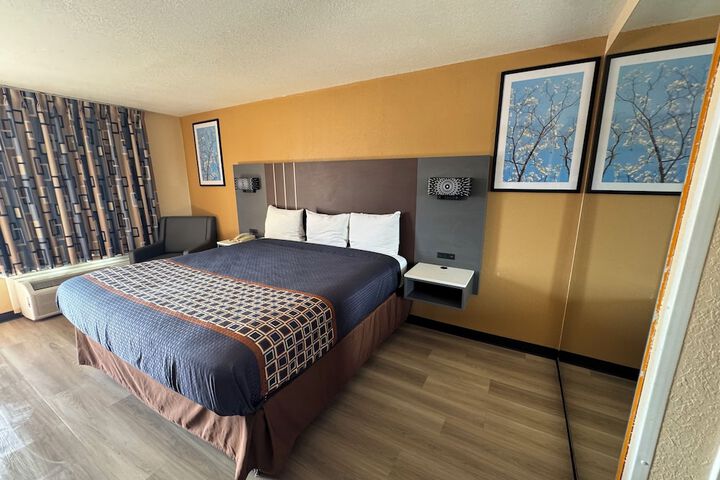 Room 18 of 58
