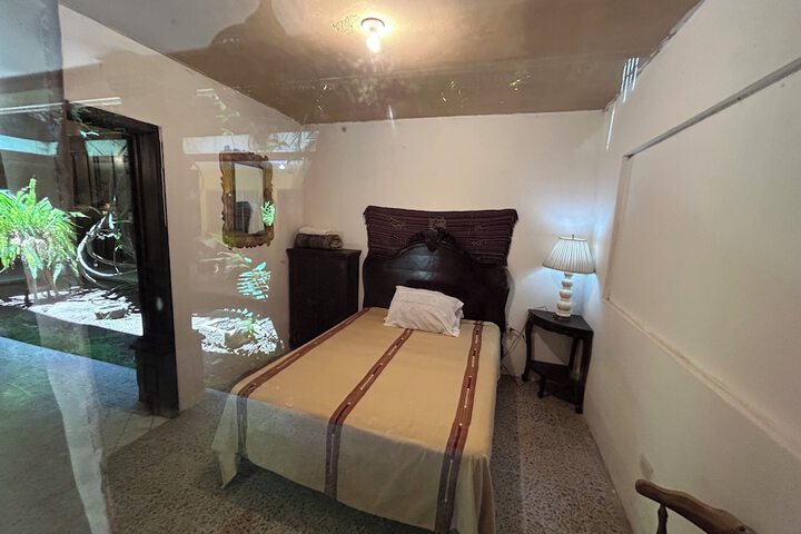 Room 2 of 22