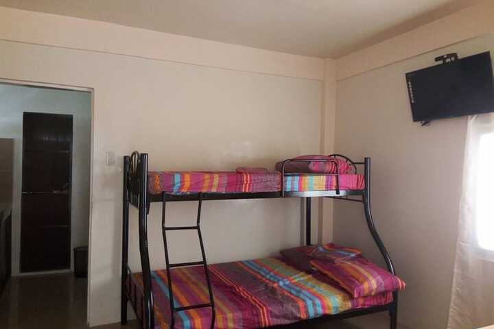 Room 8 of 18