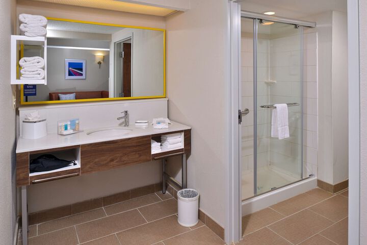 Bathroom shower