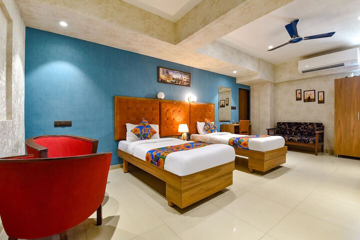 Room 15 of 35