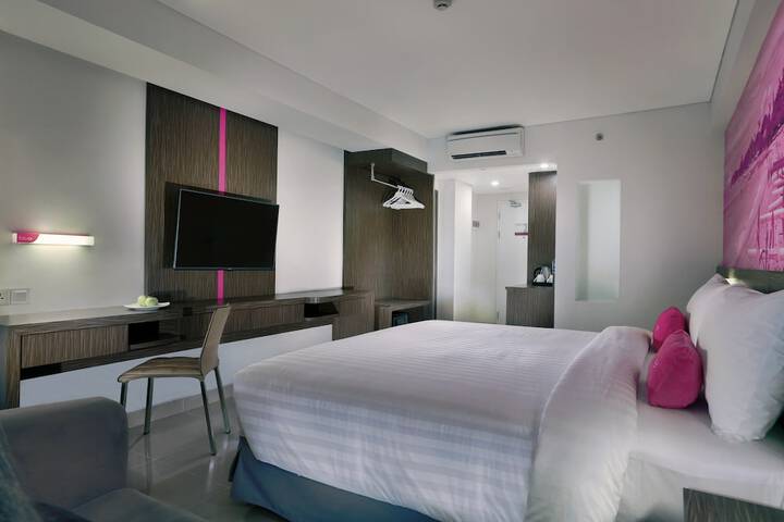 Room 7 of 25