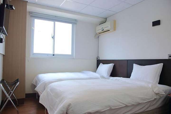 Room 18 of 41