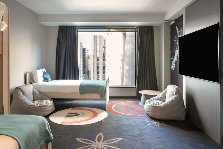 Room 21 of 72
