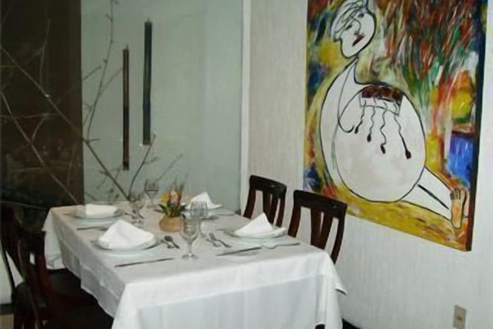 Dining 58 of 79