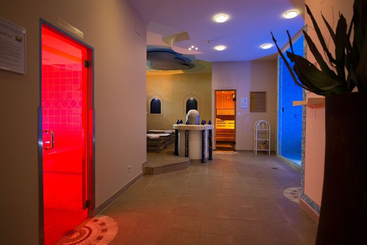 Relaxing Spa