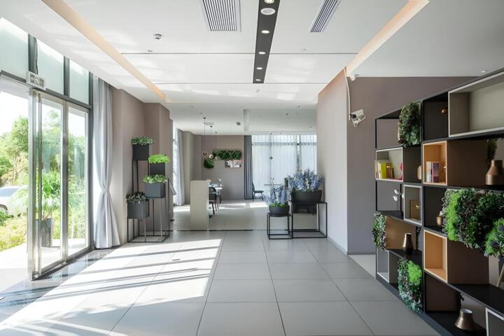 General 6 of 36