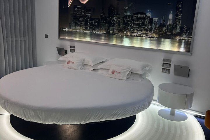Room 13 of 52