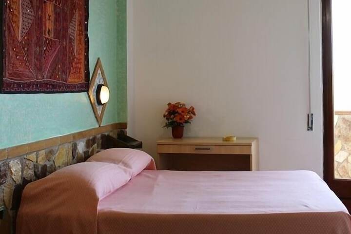 Room 5 of 26