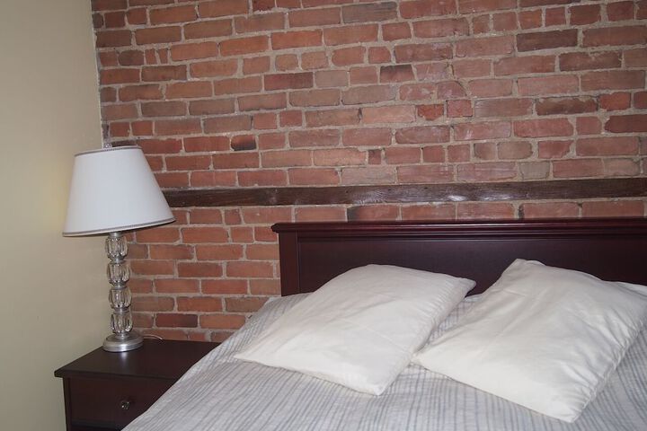 Room 10 of 39