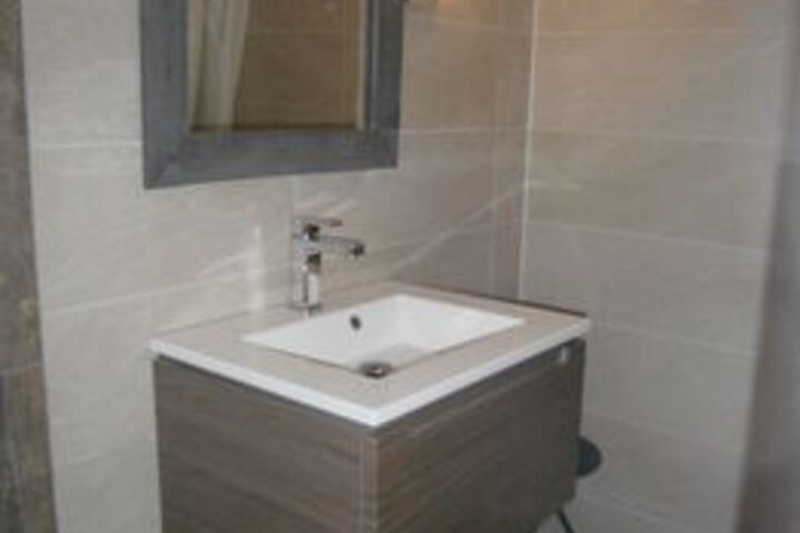 Room 7 of 20