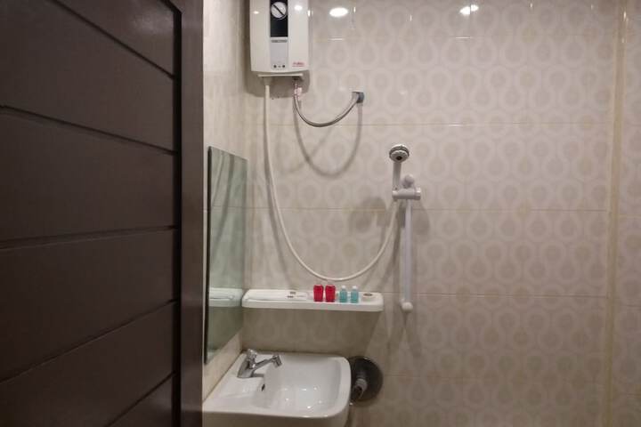 Room 49 of 68