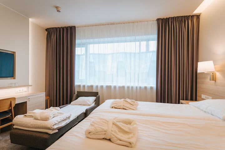Room 34 of 108