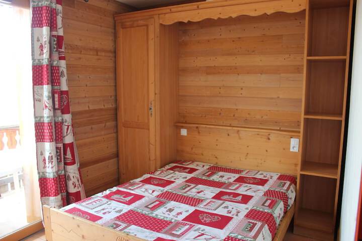 Room 5 of 92