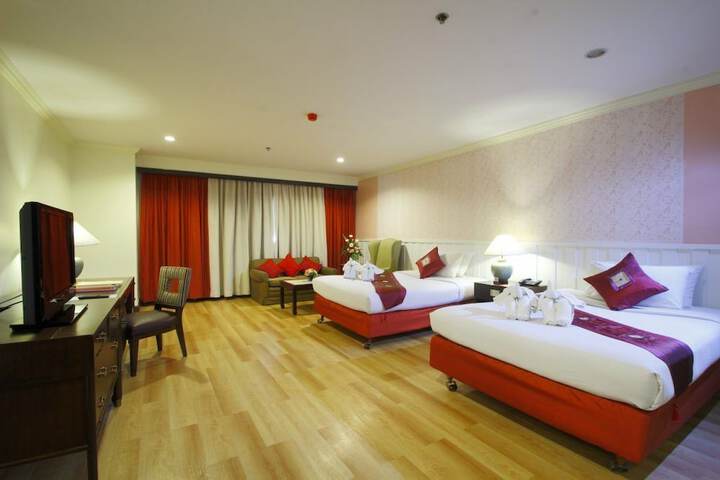 Room 8 of 31