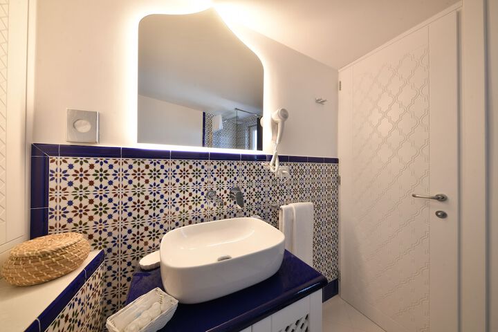 Room 14 of 24