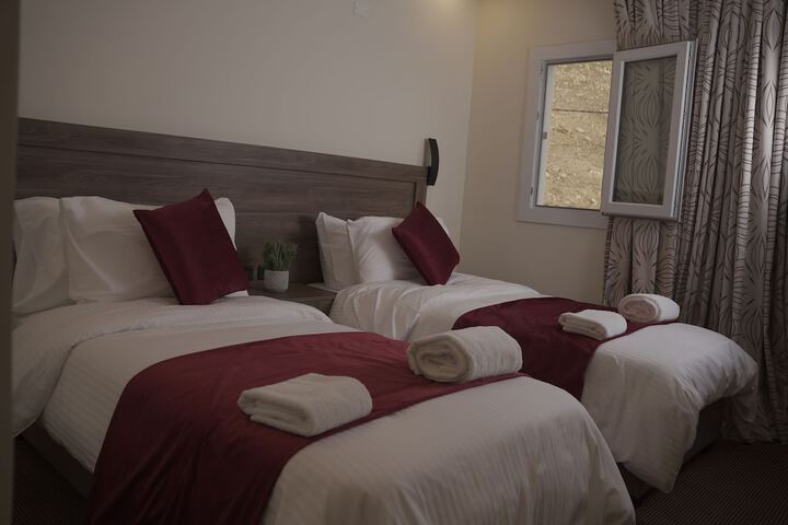 Room 10 of 23