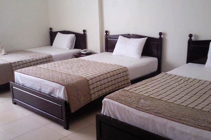 Room 3 of 47