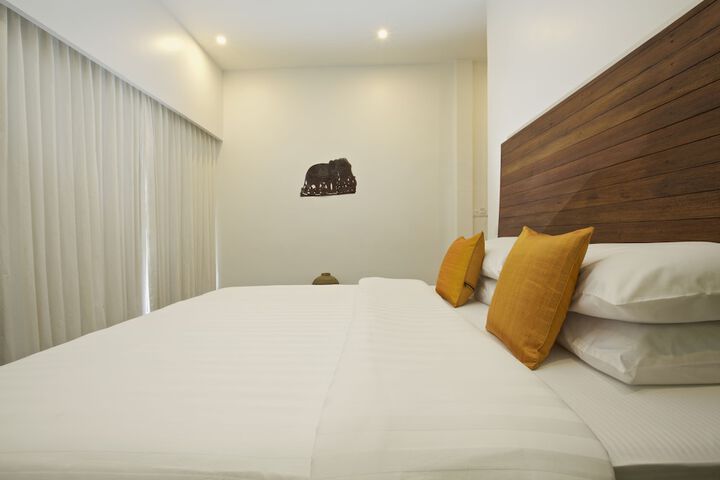 Room 13 of 70