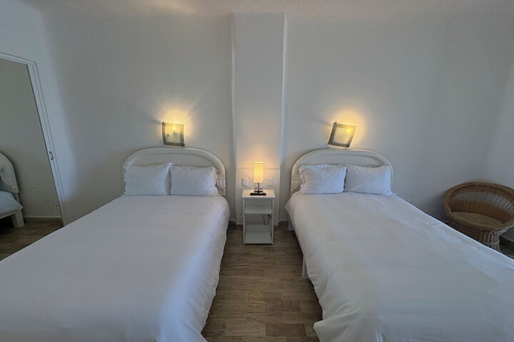 Room 14 of 53