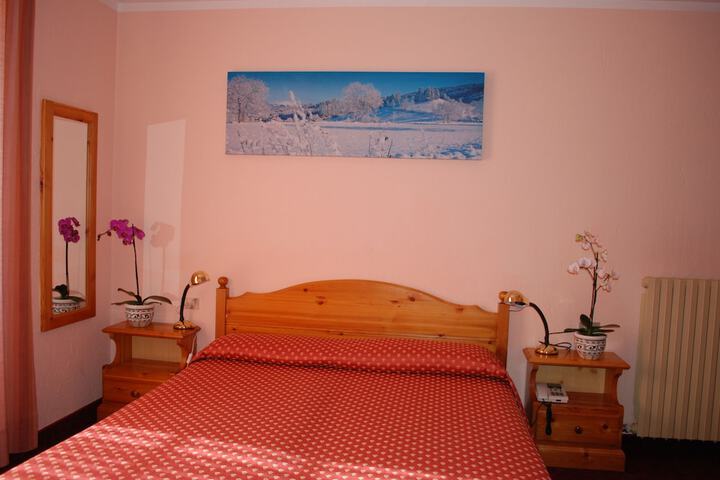 Room 10 of 46