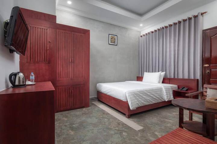 Room 20 of 37