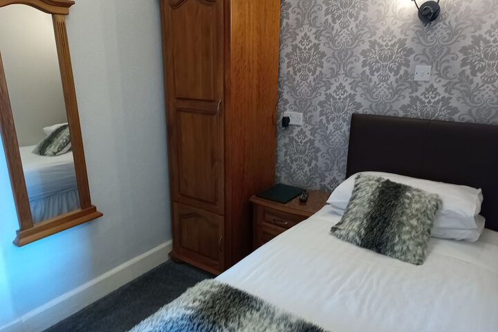 Room 31 of 52