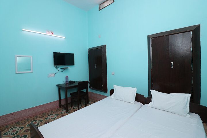 Room 7 of 17