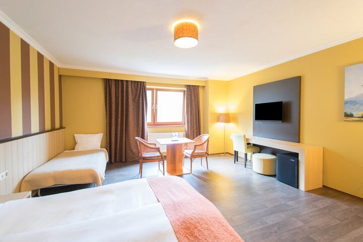 Room 44 of 82