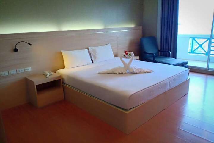 Room 18 of 44