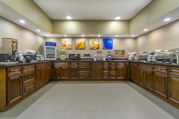 Breakfast area
