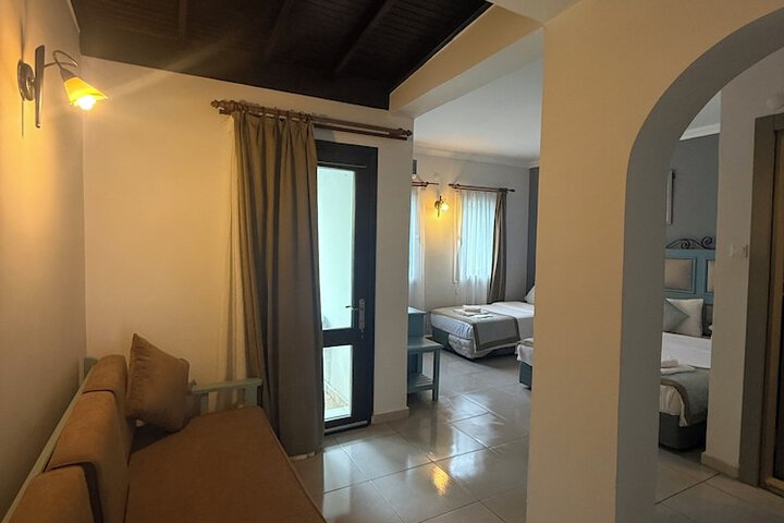 Room 29 of 100